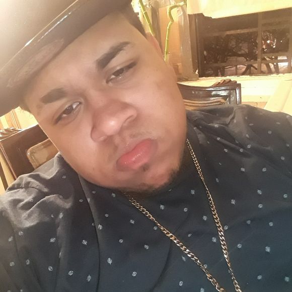 Meet your Posher, Kelvin - Picture 1 of 1